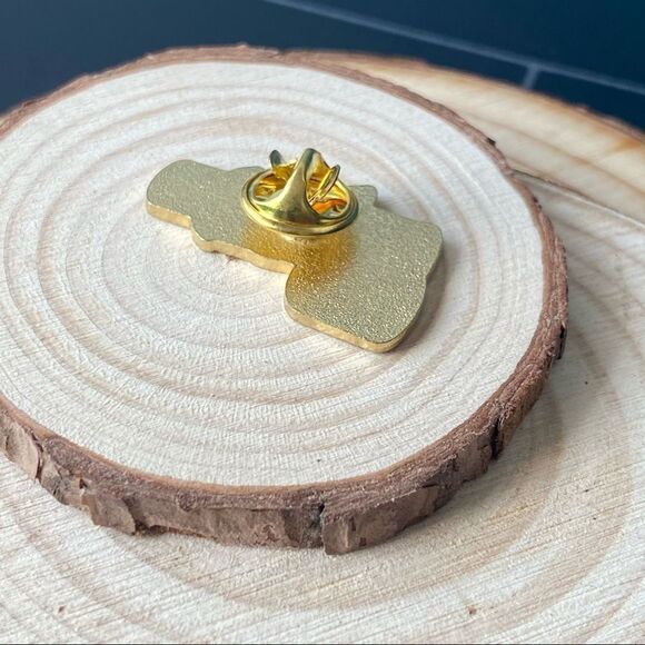 Camping Thermos Bottle Enamel Pin/ Brooch Lapel - Picture 5 of 6